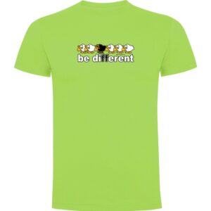 Kruskis Be Different Trekk Short Sleeve T-shirt Verde M Hombre